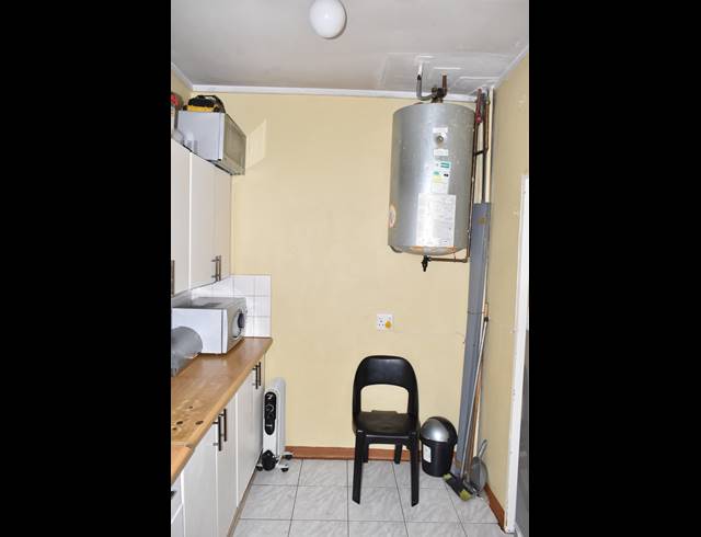 4 BEDROOM APARTMENT FOR SALE IN SUNNYSIDE